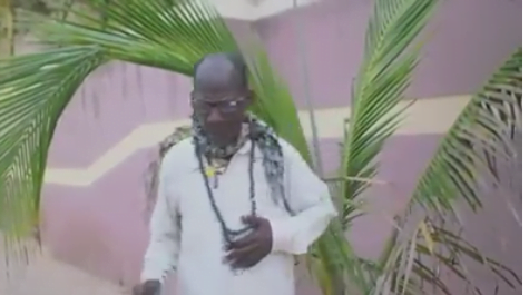 Makhou Pobar : « Artistes yeup may sen baye… Amna 5 grammy awards ». [Vidéo]