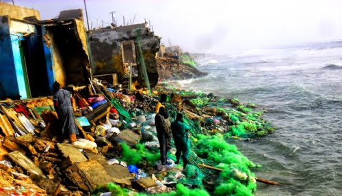 Environnement: Avancée de la mer à Saint-Louis