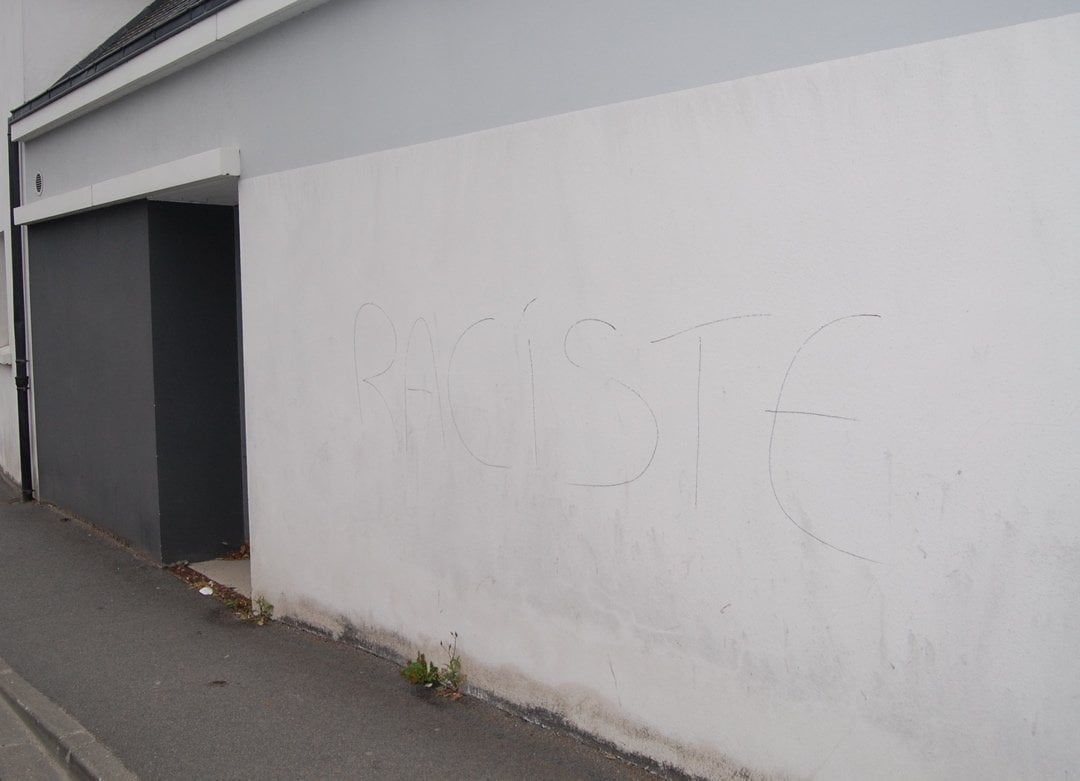 Fait divers: La Maison de Deschamps taguée