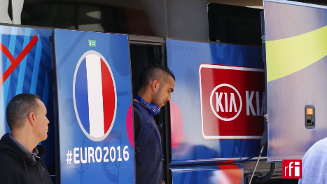 Vidéo: Dimitri Payet en héros à Marseille. Regardez