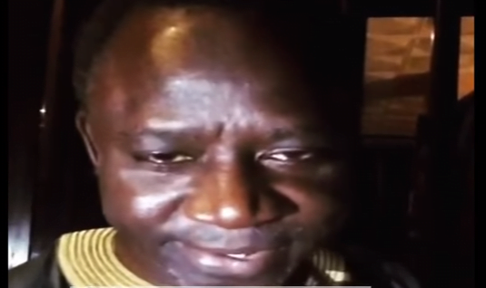 Vidéo: Thione Seck « Waly dey dem kene douko téyé… ». Regardez