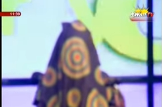 Vidéo -Témoignage: Elle est hantée par un Djinn arabe. Regardez