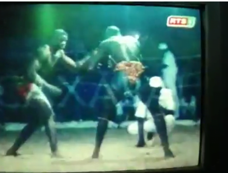 Vidéo: Quand Zale Lô dominait Yékini en lutte simple. Regardez