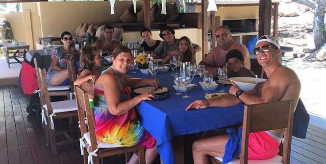 En vacances à Ibiza, Ronaldo montre qu’il est resté un homme simple