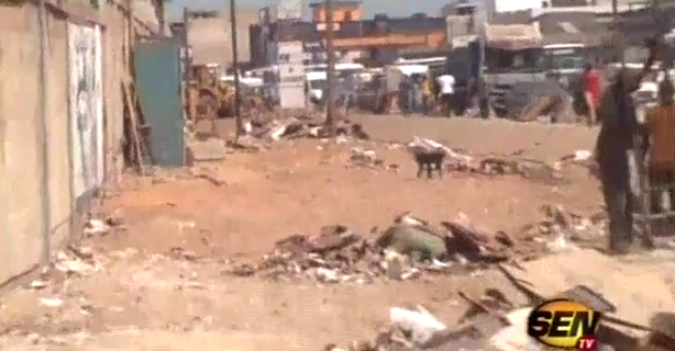 Vidéo: Le « Paak Lambaye » de Pikine débarrassé de ses occupants pour préparer la venue de Macky Sall