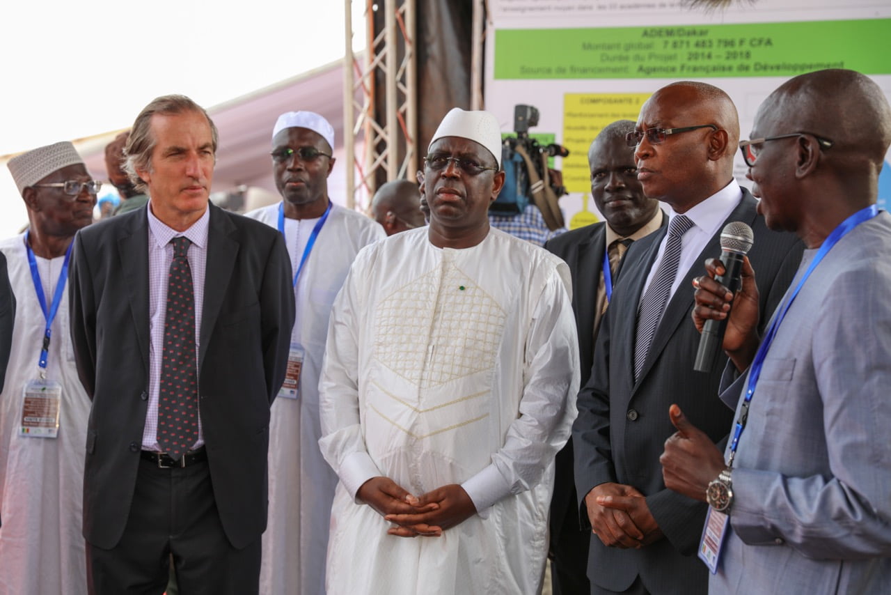 Macky Sall lance Adem : 4 collèges à Dakar, 4 à Pikine, 2 à Guédiawaye et 7 à Rufisque
