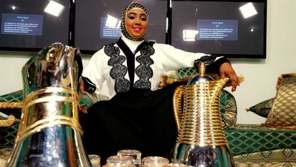 (Photos) Aicha Diouf de la 2STv en mode Hijab