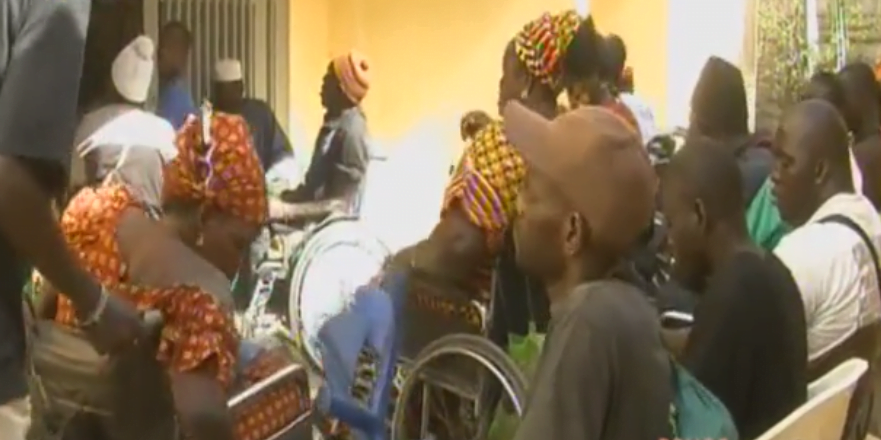 Video: Les personnes handicapées dénoncent l’interdiction de la mendicité – Regardez