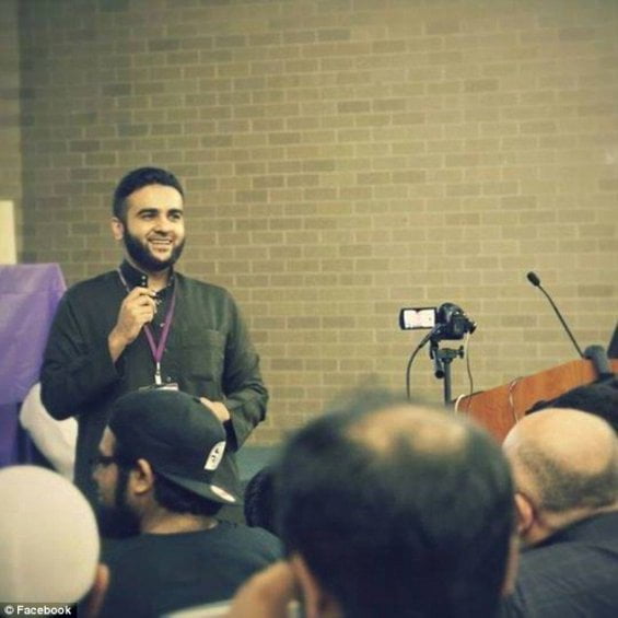 Un imam poignardé par trois islamophobes dans une mosquée à Houston