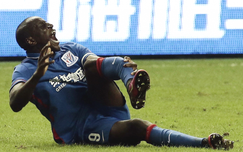 Le monde du foot solidaire avec Demba Ba