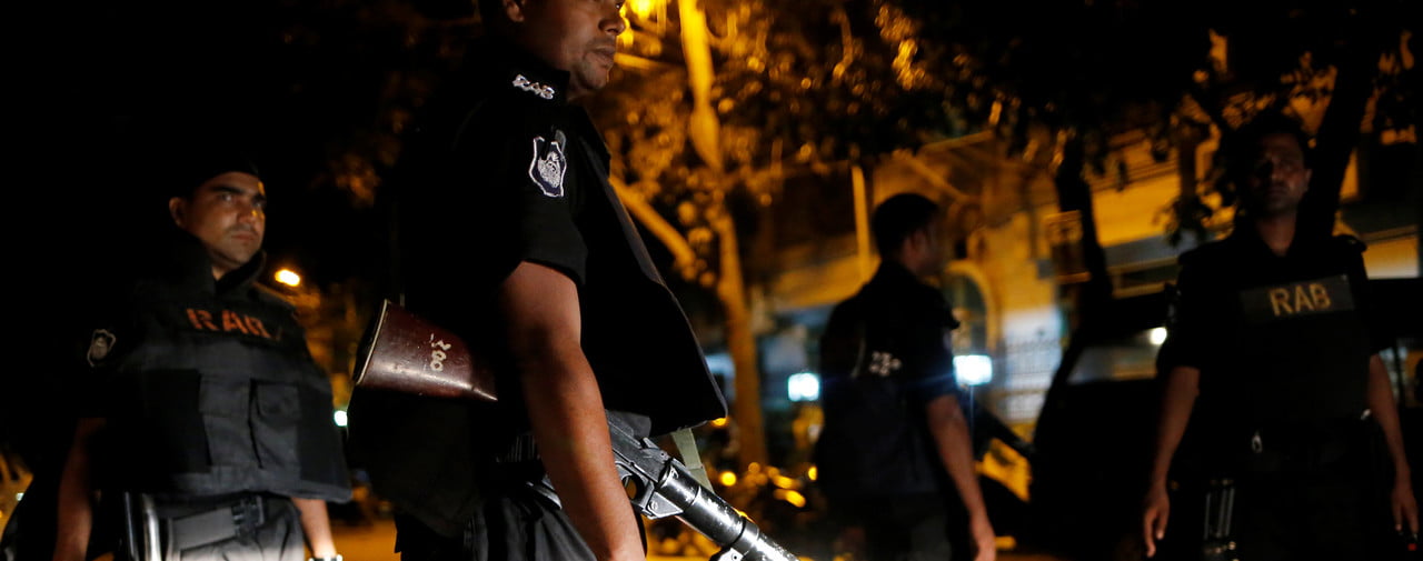 Prise d’otages à Dacca: 20 étrangers tués, la plupart à l’arme blanche