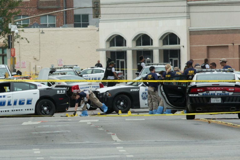Dallas: le quartier général de la police bouclé après une menace