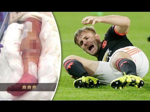 Vidéo: Le message de Luke Shaw à Demba Bâ: « Reste fort et garde ta famille avec toi »