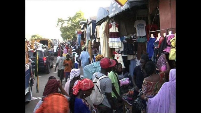 La Korité et l’ambiance électrique à Dakar. La Gauche et la grâce accordée à Karim. Le point sur l’actu de ce lundi sur Senego