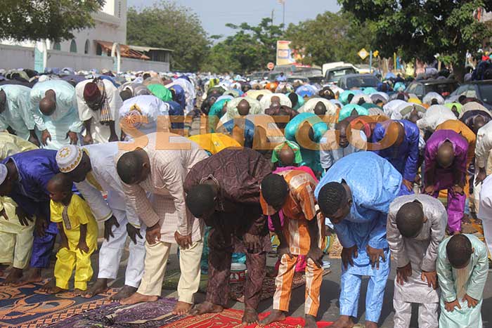 Interdiction de prier dans les mosquées : L’imam de Guinaw Rails présente ses excuses…