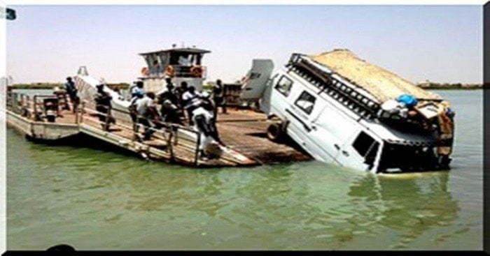 Rosso Sénégal: un bus termine sa course dans le fleuve, au moins 5 voyageurs portés disparus 