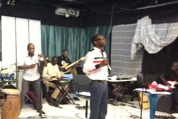 Vidéo: Youssou Ndour en mode balance pour le Grand Bal