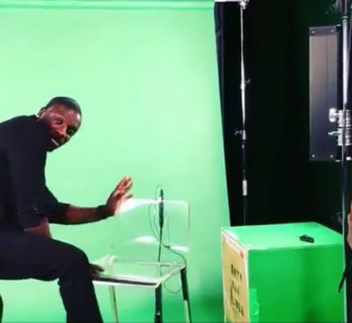 Vidéo: Le plus gros délire de Akon dans un studio… Regardez
