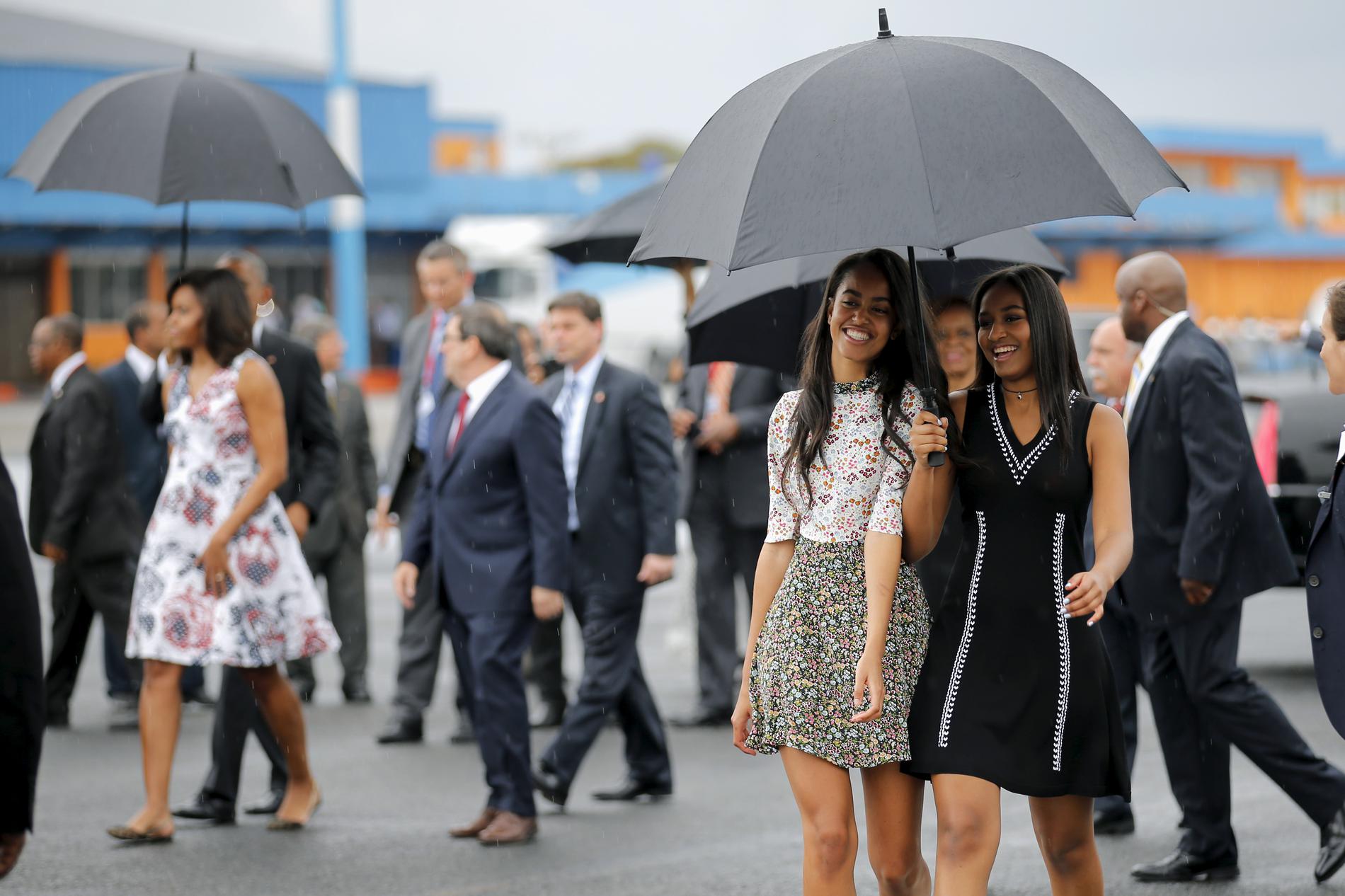 Sasha-et-Malia-Obama-8
