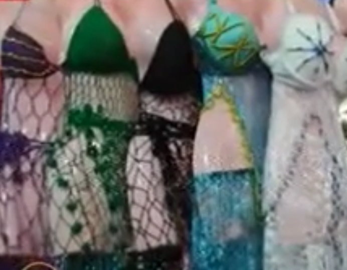 Vidéo: Les nuisettes « Tass sa cheveux » en vogue sur le marché. Regardez!