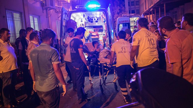 Turquie: un attentat lors d’un mariage fait cinquante morts à Gaziantep