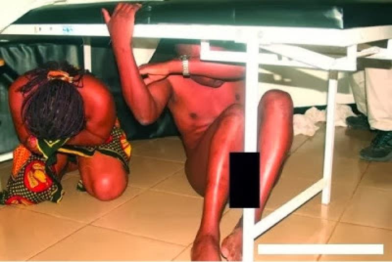 Surprise en plein ébats en Côte d’Ivoire : la jeune fille clame son innocence