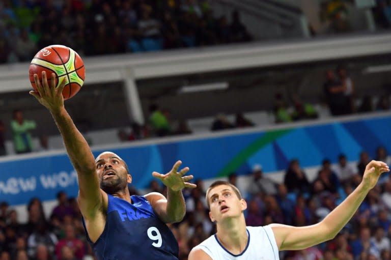 JO-2016/Basket messieurs: les Français battent la Serbie
