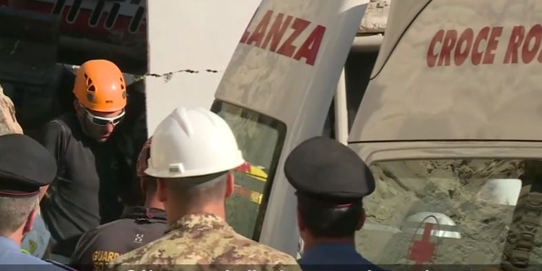 Vidéo – Séisme en Italie, 120 morts : le pays pleure des « larmes de douleur » dit Renzi – Regardez.