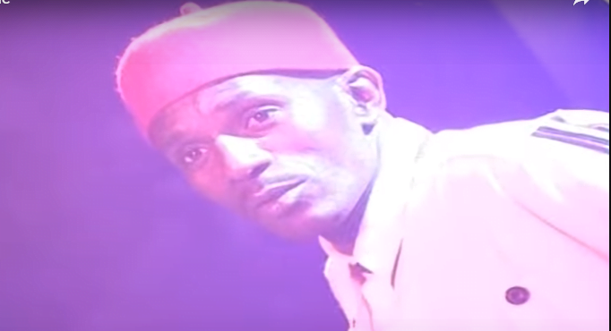 Vidéo: Le Show spectaculaire de Gallo Thiello au Bercy 2001