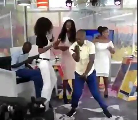 Vidéo: L’équipe de Yewuleen sans retenue avec le tube de Viviane Chidid… Regardez !