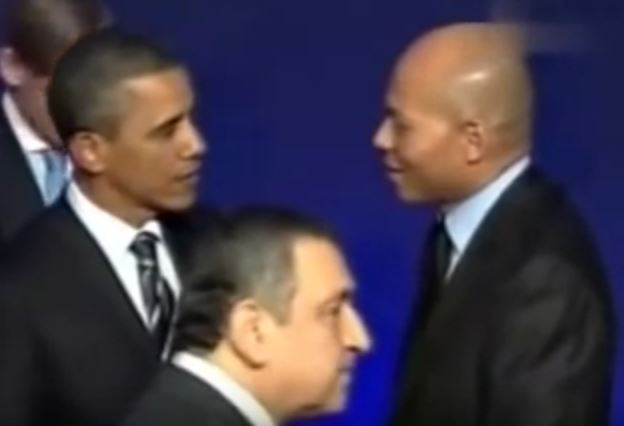 Vidéo: Quand Abdoulaye Wade présentait à Obama son fils Karim – Regardez.