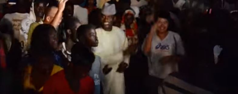 Vidéo: Des Chinois qui dansent comme pas possible au Rythme du Mbalakh à Linguère – Regardez.