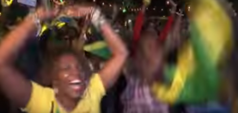 Vidéo: Les Jamaïcains célèbrent la consécration de leur héros Usain Bolt