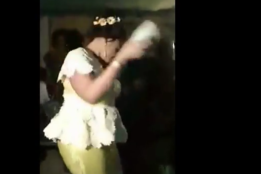 Vidéo: Boury Bathily montre ses talents de danseuse lors du baptême de Sa Thiés