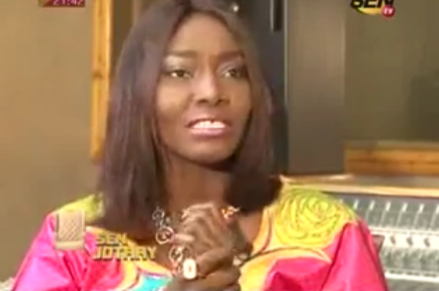 Vidéo: Coumba Gawlo Seck Clashe Youssou Ndour ( intégrale)