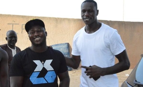 Gorgui Sy Dieng chez son ami, Modou Lô, pour le féliciter!