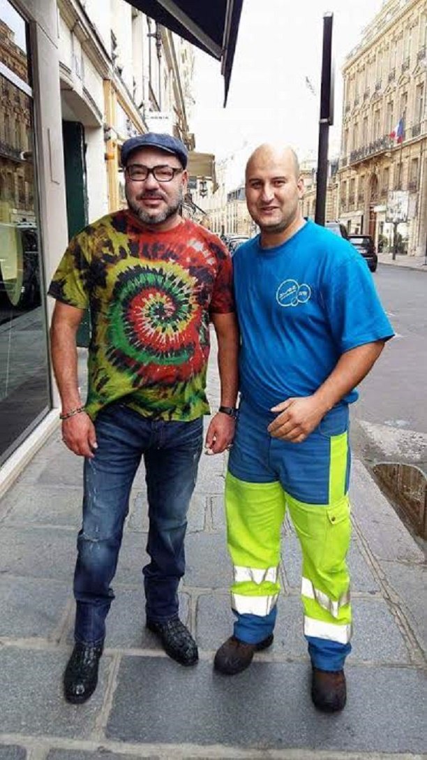 Photo: Le “look” incroyable du Roi Mohammed VI en balade dans les rues de Paris