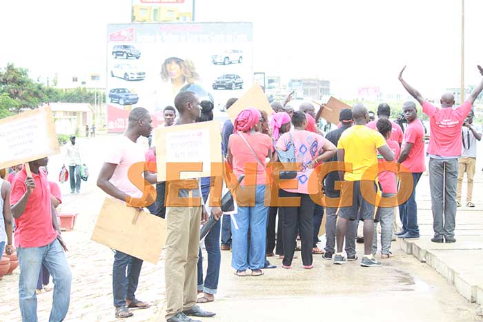 Sénégal airlines sit-in (10)