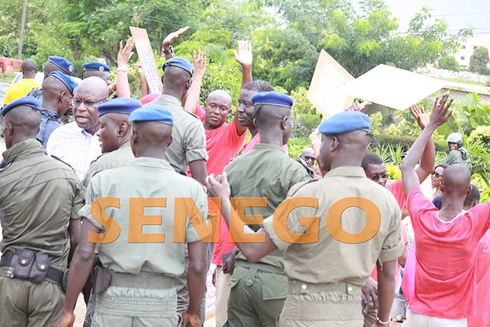 Sénégal airlines sit-in (2)