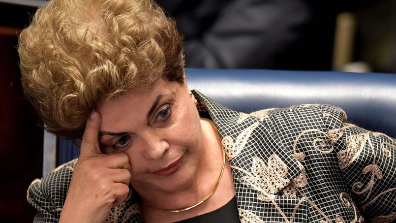 Destitution de Dilma Rousseff: le Venezuela rappelle son ambassadeur et gèle ses relations avec le Brésil