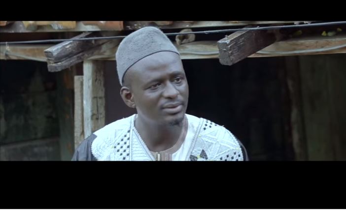 Sketch: Serigne Buzz – Épisode 4