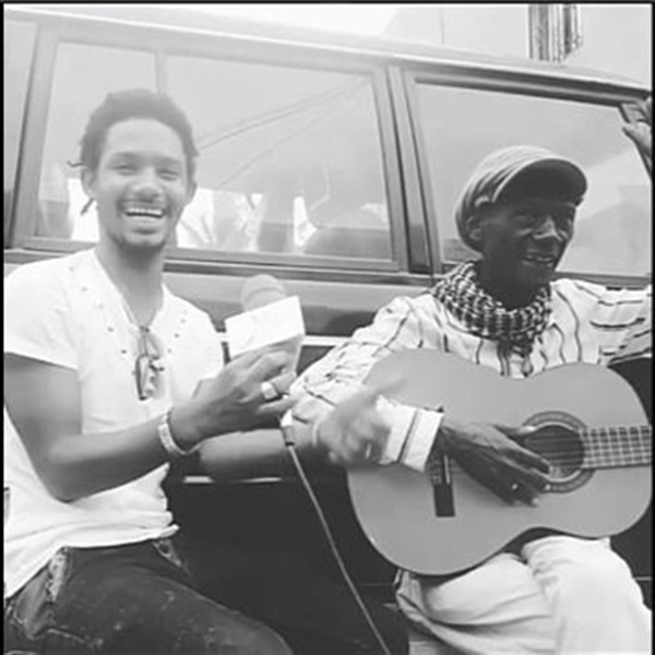 Vidéo Inédite – Makhou Pobar explose l&rsquo;émission de Pape Sidy Fall….! Regardez !