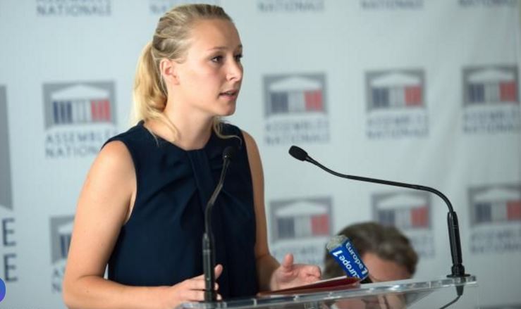 Marion Maréchal-Le Pen déplore « les calculs politiciens » de son grand-père