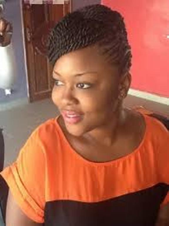Vidéo: en mode « pleurs », Khadija Sy craque sur les témoignages. Regardez