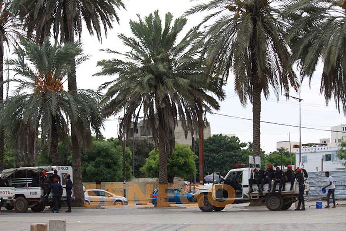 place-de-lobelisque-police-3