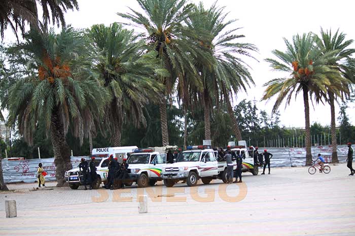 place-de-lobelisque-police-5