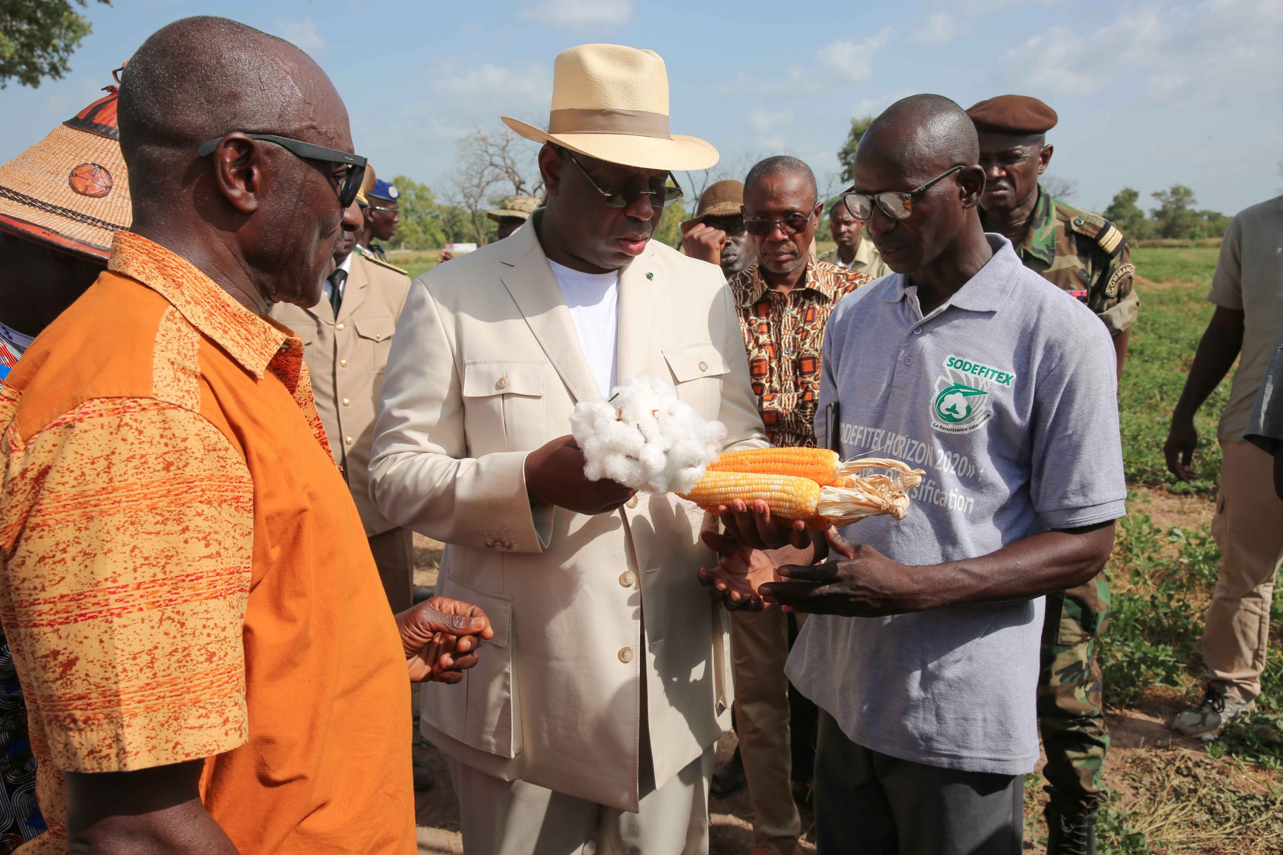 (4) Photos : Macky dote les femmes de Kaolack, Kaffrine et Tamba d’équipements