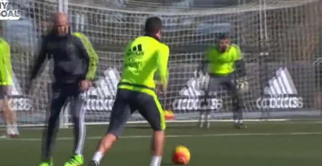 Vidéo: La combinaison magique entre Zidane et Cristiano Ronaldo