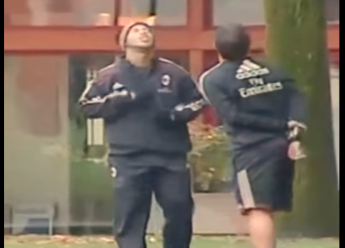 Vidéo: La preuve que Ronaldinho est le joueur le plus magique de l’histoire du football