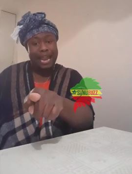 Vidéo – L’homosexuel Amzo Zozo répond violemment à ses détracteurs : »takouna nak ni kenkeliba… » …! Regardez !